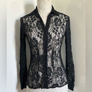 Tucker Black Lace Fitted Button Down Blouse sz P S